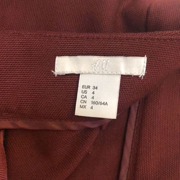 H&M Burgundy Mini Skirt - Picture 4 of 6